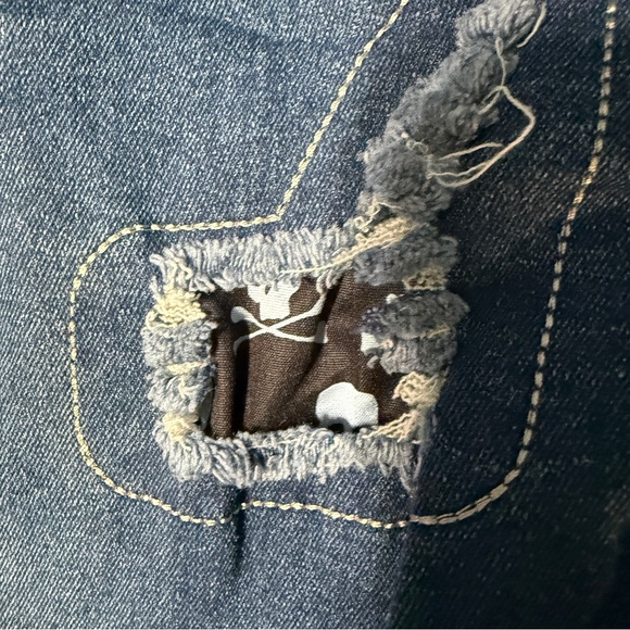 Unbranded Jeans Skull Distressed Ripped Size 5x Equivalent Of Us Size 2/3x 22 - Picture 2 of 9